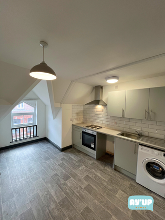 Room 6, 19 Moorgate Street, Rotherham photo 4