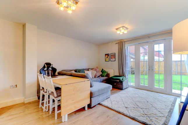 33, Widmer House, High Wycombe photo 4