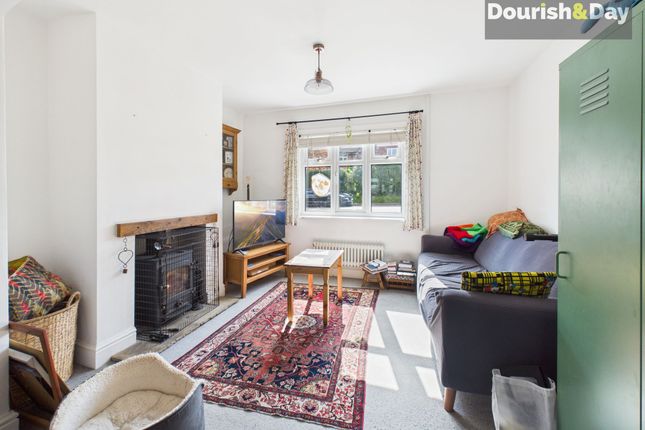 155 Alkington Road, Whitchurch photo 2