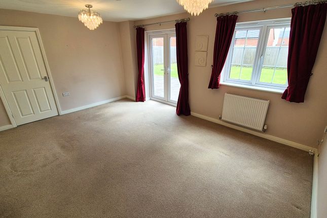 146, Birstall Meadow Road, Birstall photo 3