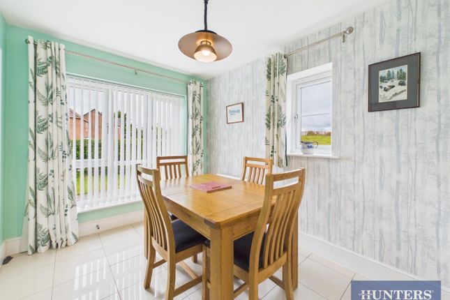 58, Green Meadows Drive, Filey photo 4