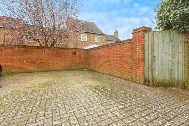 Detached house for sale in Henton Mews, Aylesbury