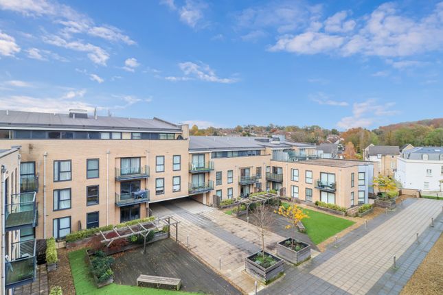 Flat for sale in Grover House, Nash Mills