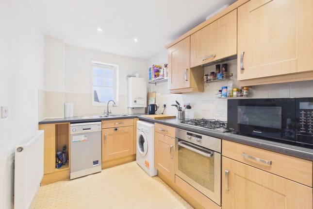 56 Ovett Gardens, Gateshead photo 2