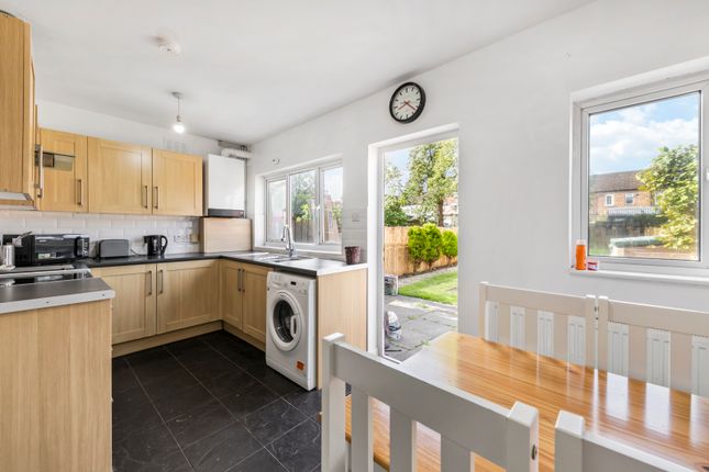 23, Edmund Road, Mitcham photo 5