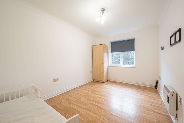 Thumbnail Flat to rent in Connections House, Glebe Road, Finchley, London