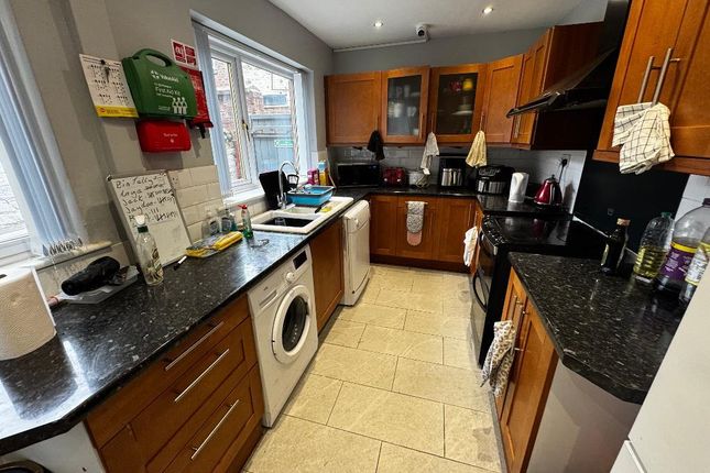 Nadine Street, Salford photo 3