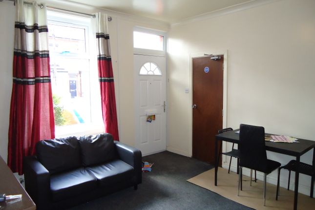 39, Rydall Street, Leeds photo 2