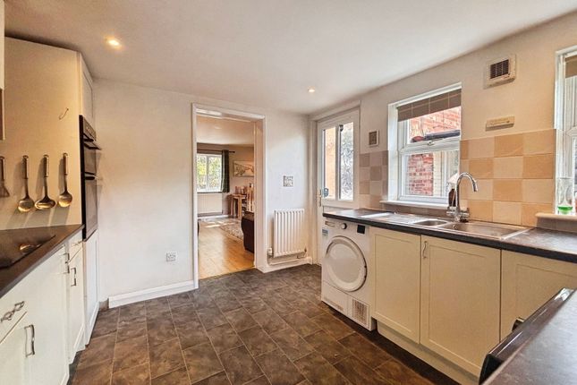 61, Mareham Lane, Sleaford photo 4