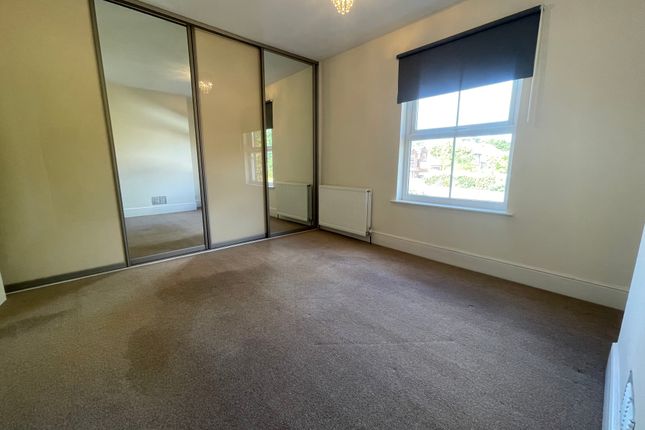 61, Roselands Gardens, Southampton photo 4