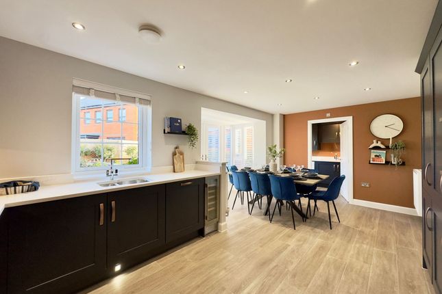 2 Surrey Grange, Wantage photo 2
