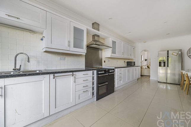 19, Overton Road, London photo 4
