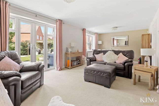 9, Spearhead Road, Bidford-On-Avon photo 4
