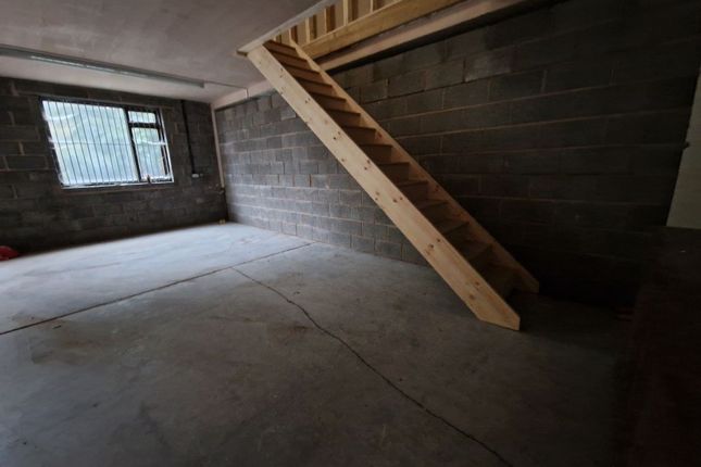 Unit 4 Wharf Industrial Estate, Eardisley, Hereford, Herefordshire, HR3 6NS photo 4