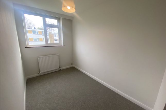 39 Sandown Lodge,, Avenue Road, Surrey photo 4