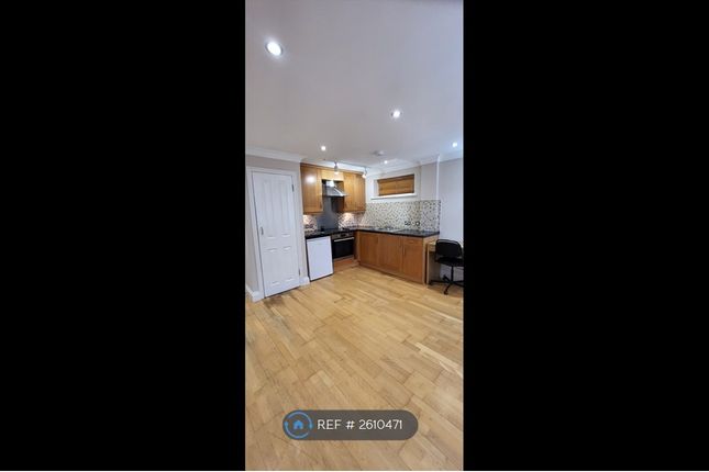 Lounge/Kitchen