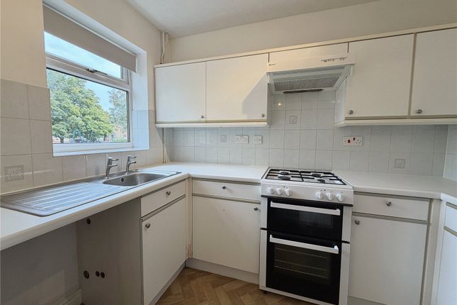 57, Pinewood Avenue, Peterborough photo 2
