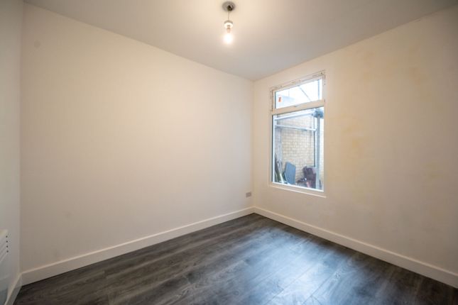 South Esk Road, Forest Gate photo 4