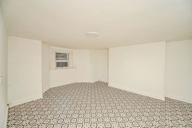 12, Hampstead Road, Merseyside photo 4