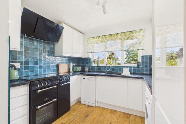 10 Honley Wood Close, -, Kingston Upon Hull photo 2