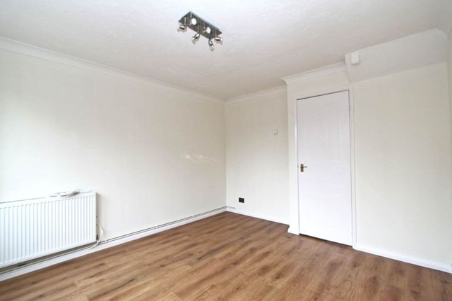 47 Hay Leaze, Bristol photo 3