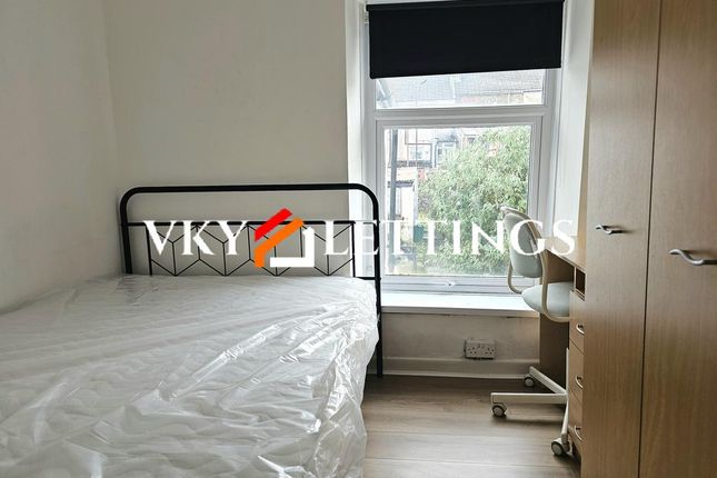60, King Street, Pontypridd photo 4