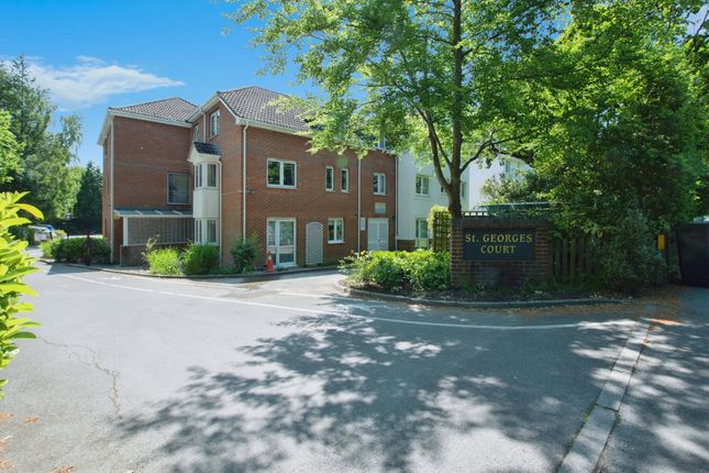 Flat 19, St. Georges Court, 458, Ringwood Road, Ferndown photo 4