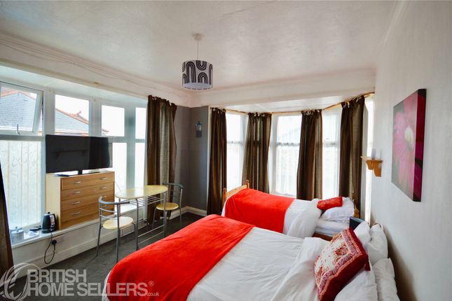 8, Ladysmith Road, Devon photo 4