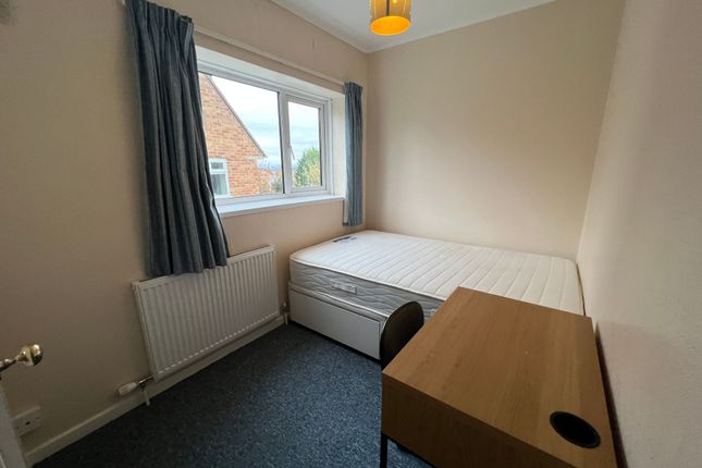 Shared accommodation to rent in Minden Way, Winchester