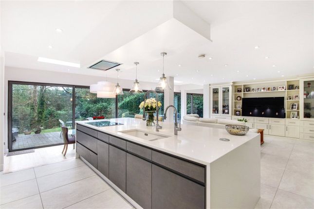 Kitchen/Breakfast Rm