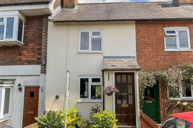 Thumbnail Cottage for sale in Maypole Road, East Grinstead, West Sussex