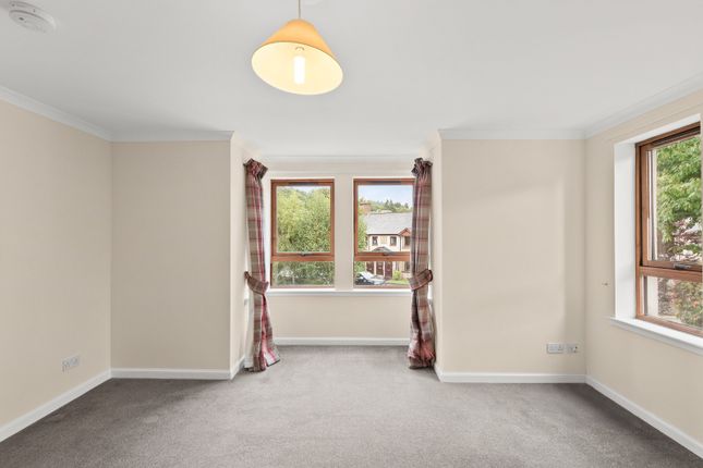 26, Queens Lane, Bridge Of Allan photo 2