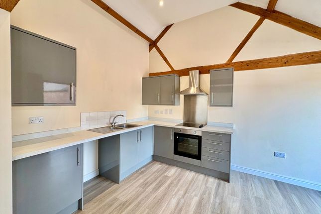 3 Manor Courtyard, Upton Road, Powick photo 4