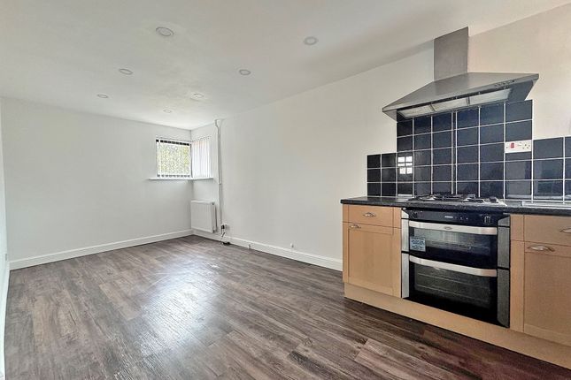 14 Phillip Court, Milton Keynes photo 2