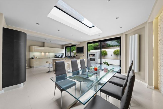 10, Monahan Avenue, Purley photo 2