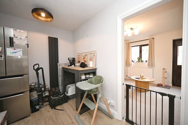 17, Bowden Grove, Barnsley photo 3
