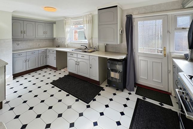 9, Hemswell Avenue, Lincoln photo 4