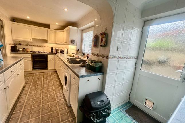 17, Bursledon Close, Bognor Regis photo 5