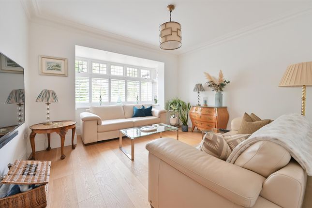 16, Longcroft Avenue, Harpenden photo 3