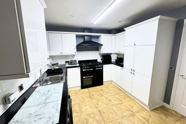 37, Clumber Avenue, Nottingham photo 5