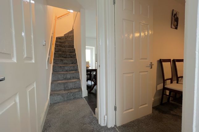 143, TONYPANDY photo 4