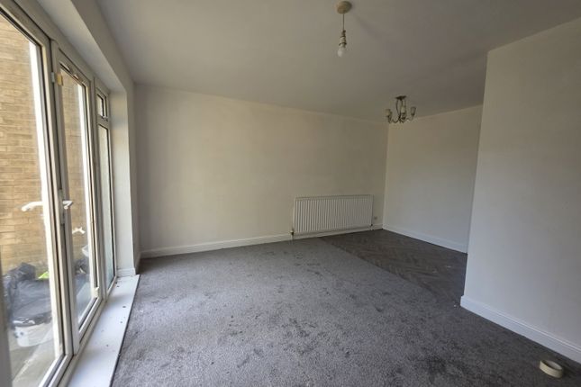 3-bed house on 99, Guthrum Place, Newton Aycliffe, £650/mo