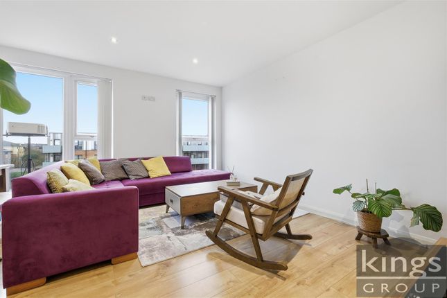 14 Mill House, 4, Canning Square, Enfield photo 3