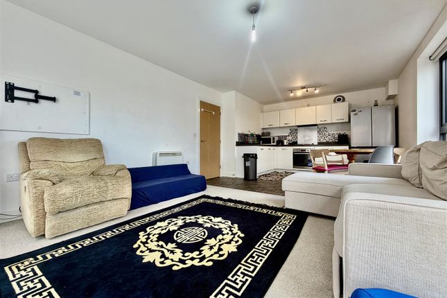 57 Friars Orchard, Gloucester photo 2