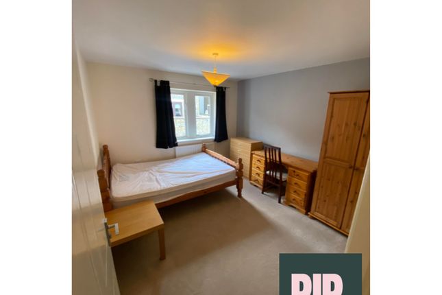 A Spacious And Inviting Double Bedroom Featuring N...