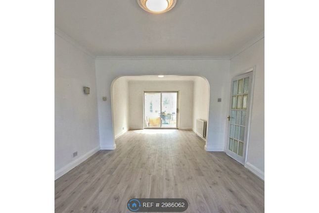Pinner View, Harrow photo 2