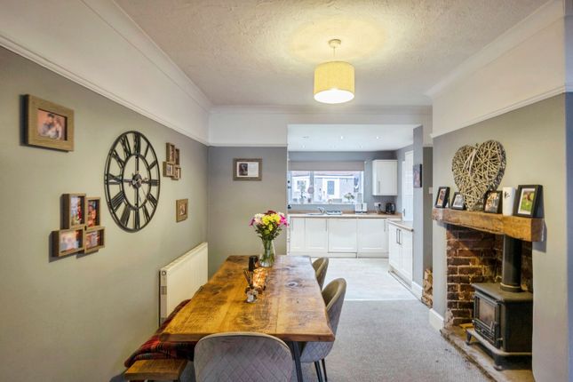 14, Rufford Road, South Yorkshire photo 4