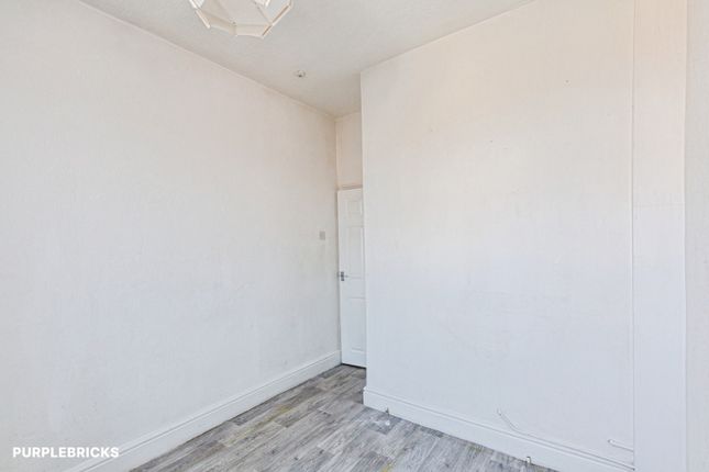35, Regent Road, Blackpool photo 3