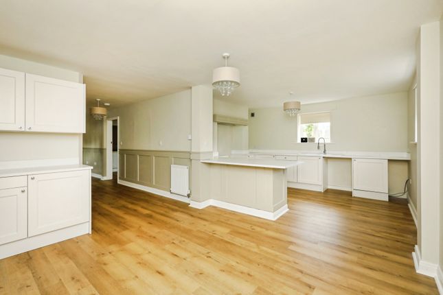 2c, High Street, Arksey photo 2