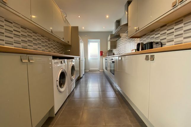 25, Llantrisant Street, Cardiff photo 3
